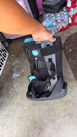 Medical Boot Adult