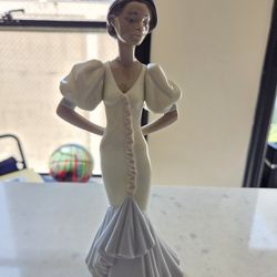 Lladro Porcelain Figurine