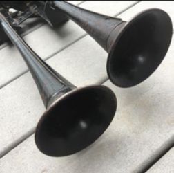 Moving, Must Sell Today!  - Vintage 1940-50's Horn 