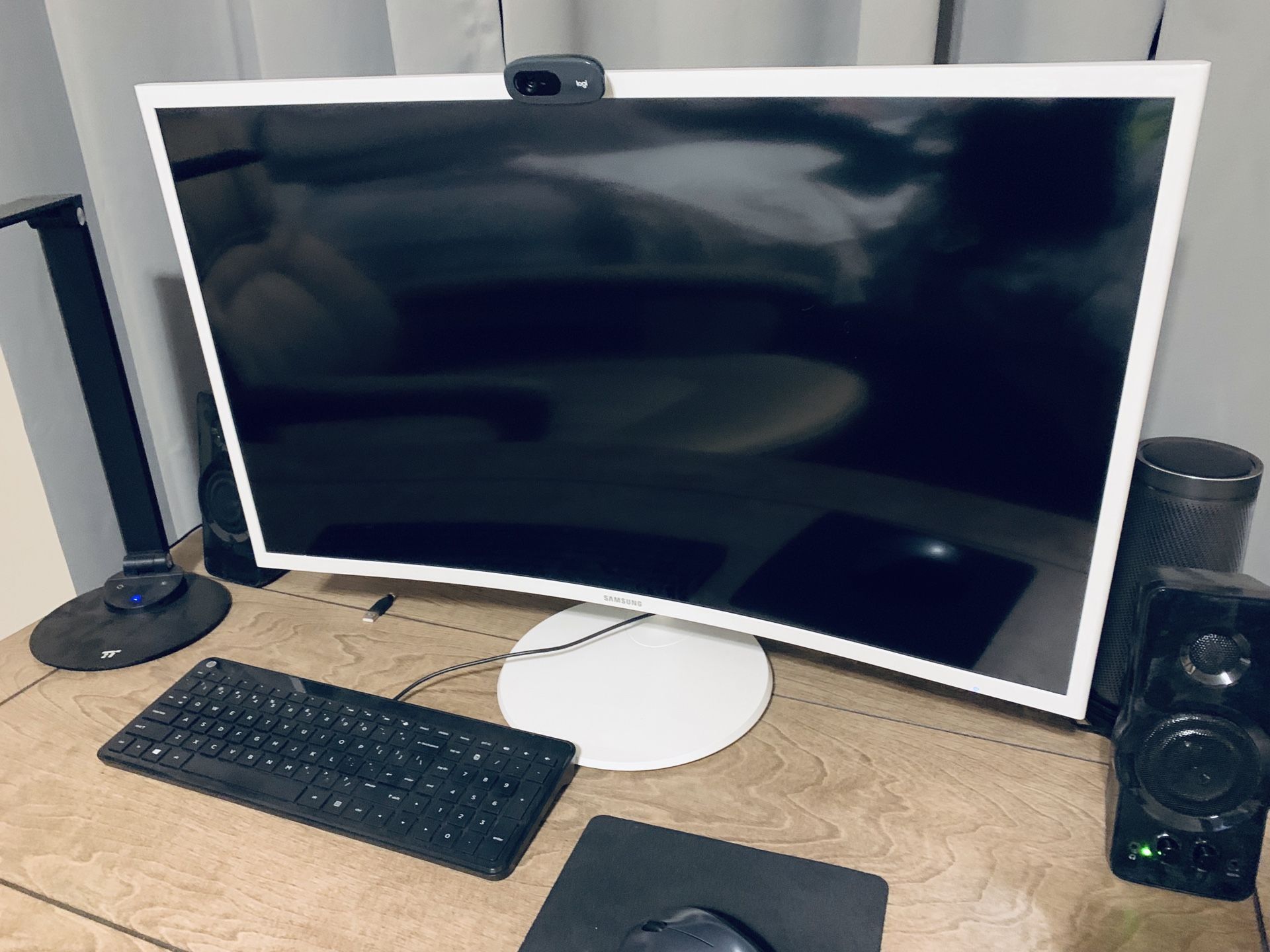 Samsung 32 curved monitor