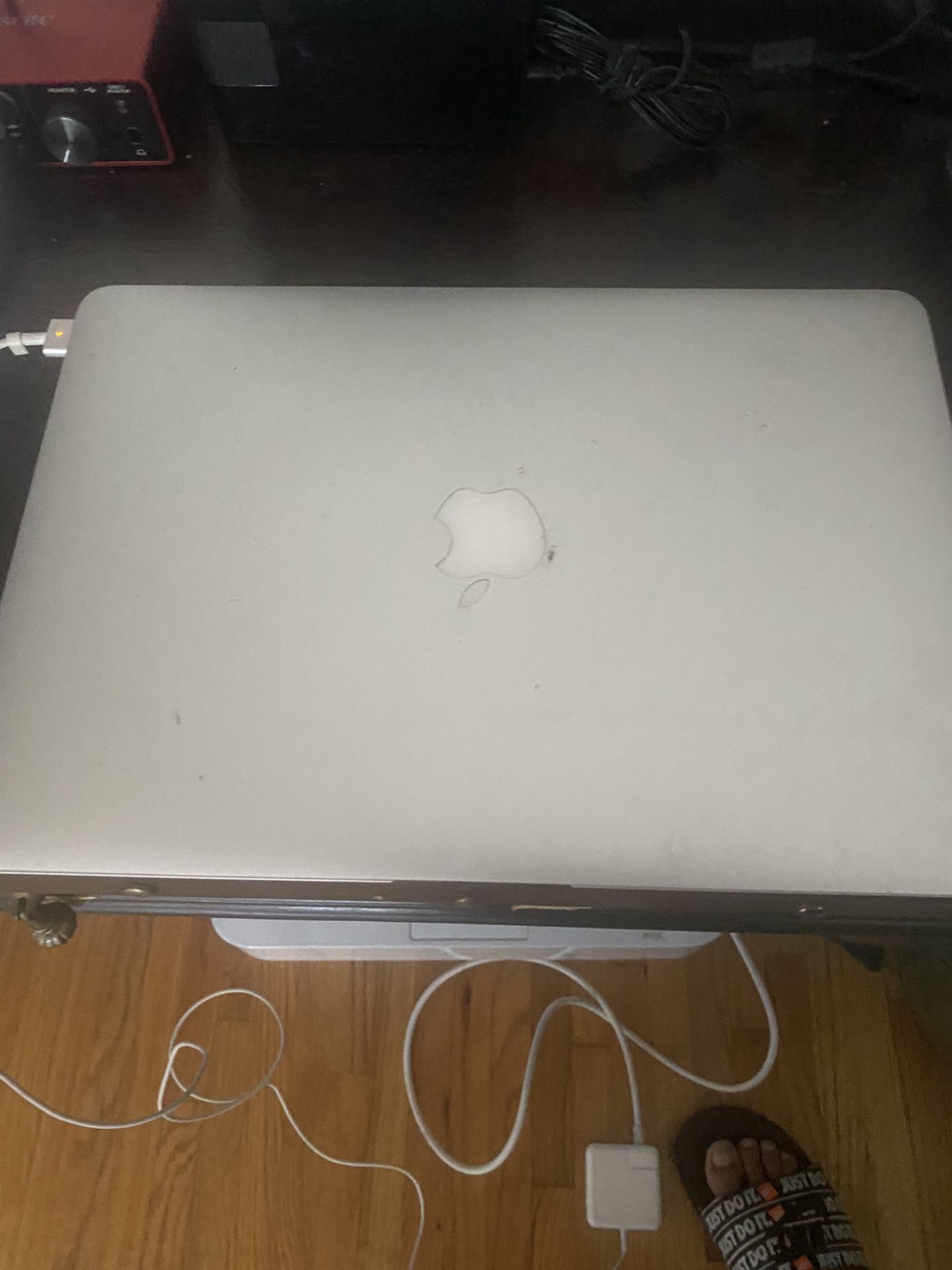2016 MacBook Air CRACKED SCREEN