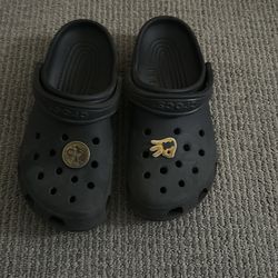 Crocs size 7