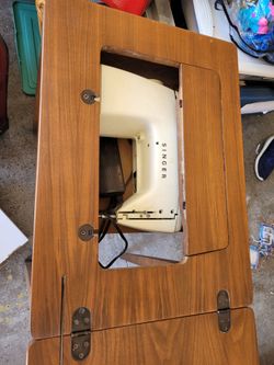 Singer Sewing Machine