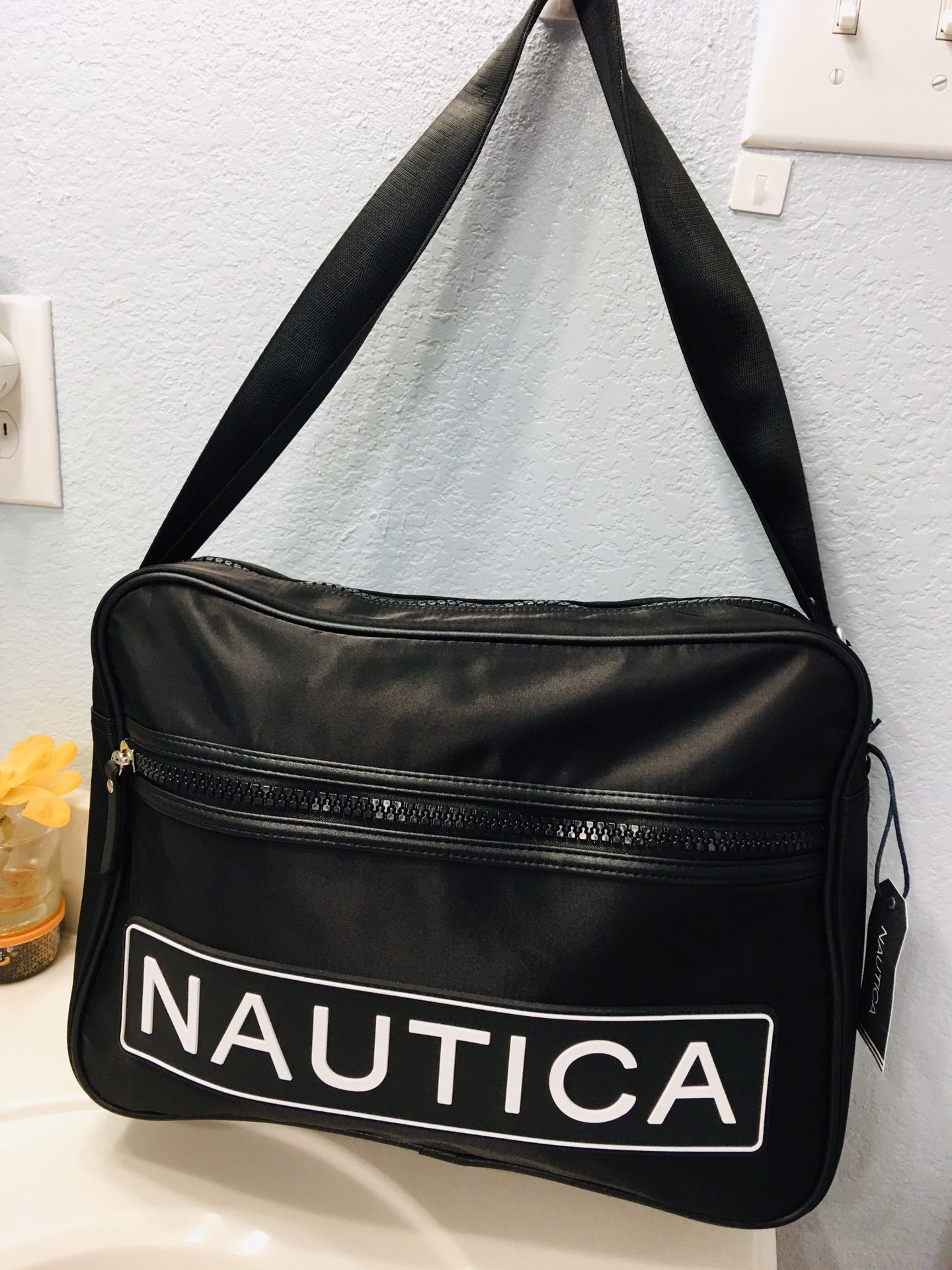 NAUTICA. Messenger Bag