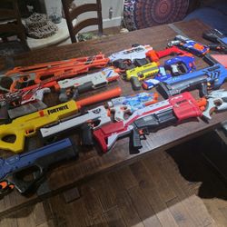 Assortment Of Nerf guns 
