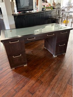 DESK
