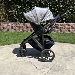 UPPAbaby VISTA Stroller and PiggyBack Ride-Along Board