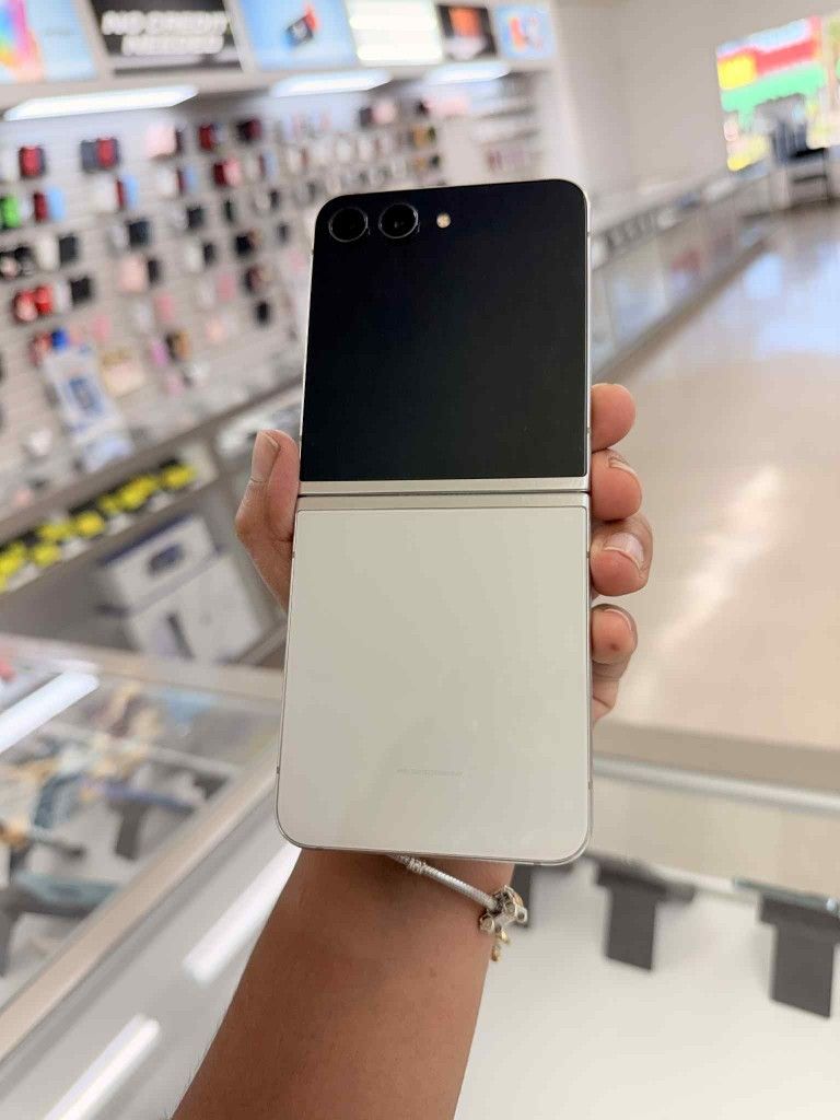 Samsung Z Flip 5 256gb Unlock