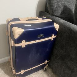Jessica Simpson Suitcase 🧳 