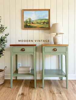 A pair of Dixie nightstands