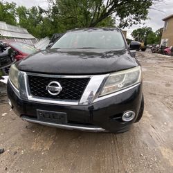 2013 NISSAN PATHFINDER 3.5l  PARTS ONLY 