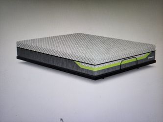 Reverie Adjustable King Mattress Great Condition