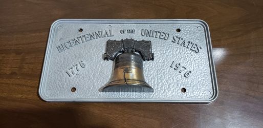 Vintage Bicentennial of the United States 1776-1976 License Plaque