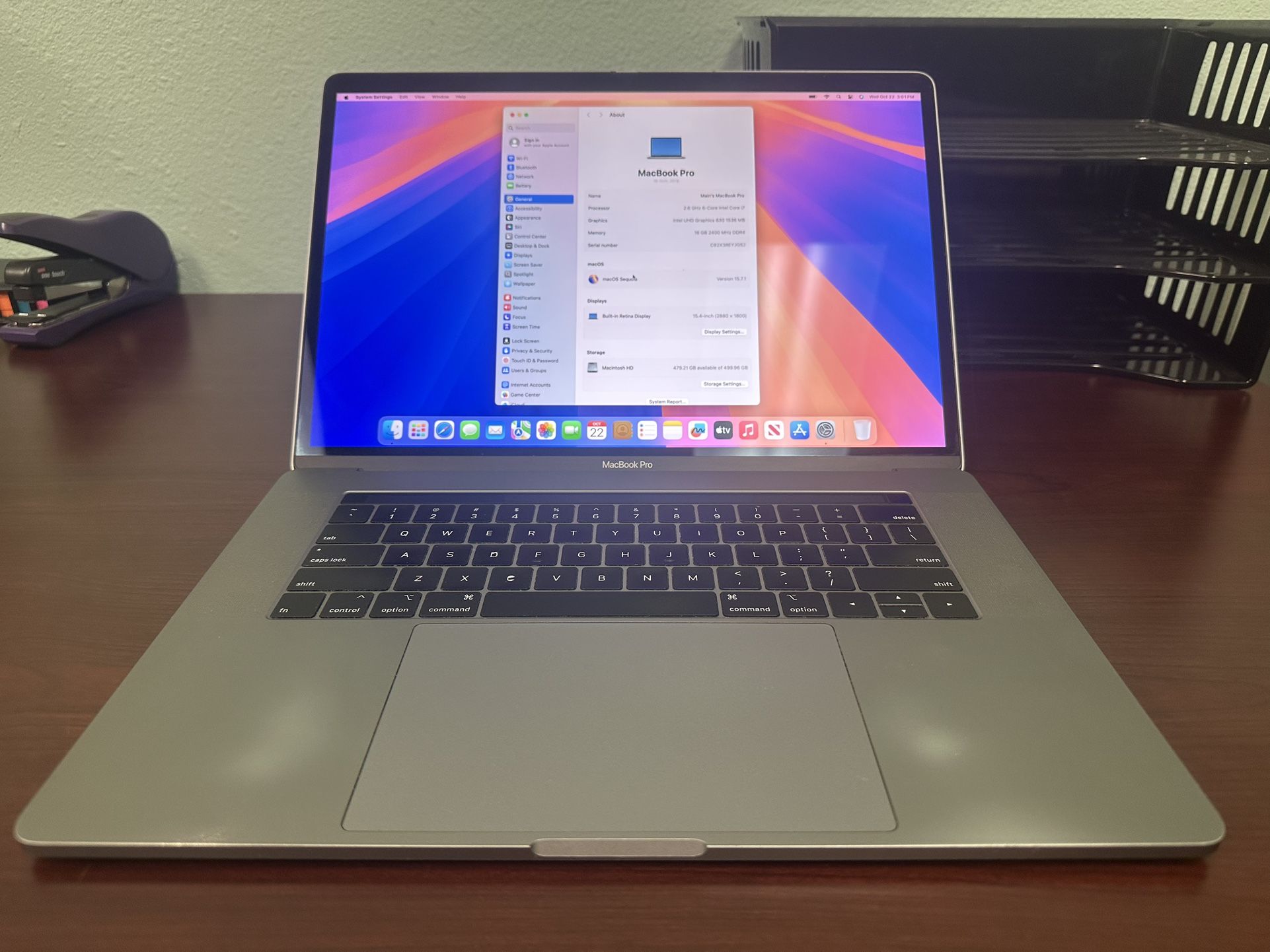 MacBook Pro Laptop - 15 inch - i7 - 9th Gen