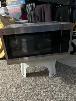 Sharp R551ZS microwave oven