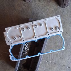 engine valley cover plate