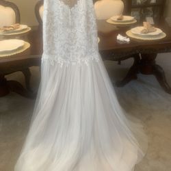 Brand New Wedding Dress Size 4 