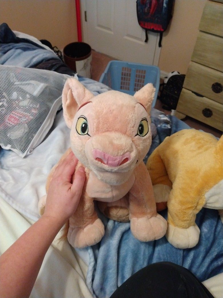Simba And Nala Plushies