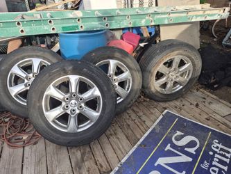 Factory 05-06 Ford Expedition chrome aluminum wheels