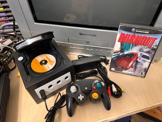 Nintendo GameCube Console Bundle with Burnout
