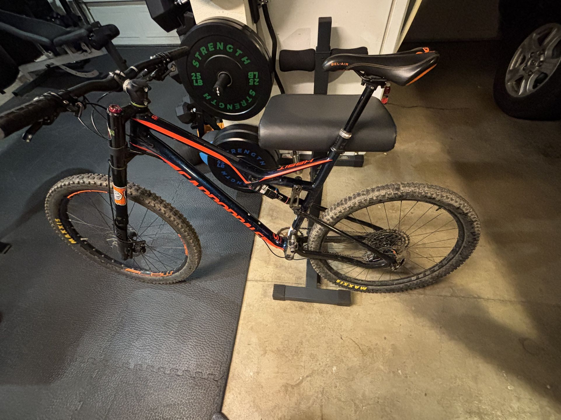 Cannondale Habit Full Carbon Mountain Bike (MTB)