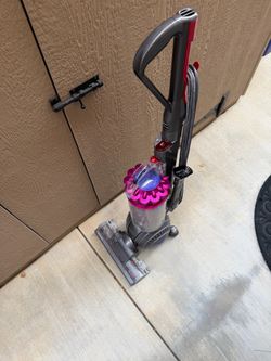 Dyson DC41 Animal Upright Vacuum, with 4 attachments and extra filter.