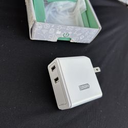 Omnihil 2-port USB wall charger