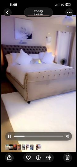 Tufted Upholstered Bed Frame