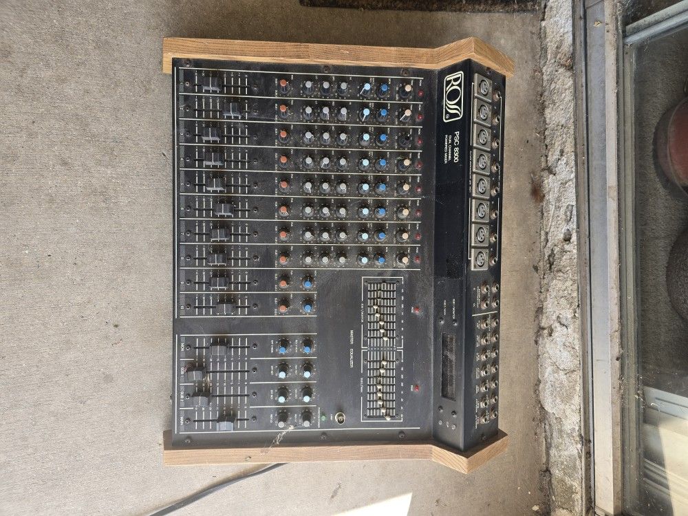 l MIXER 8 CHANEL