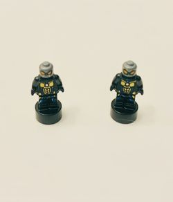 Lot of 2 Lego Marvel Super Heroes Minifigure Wasp Microfigs #76266