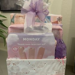Woman’s Gift Basket