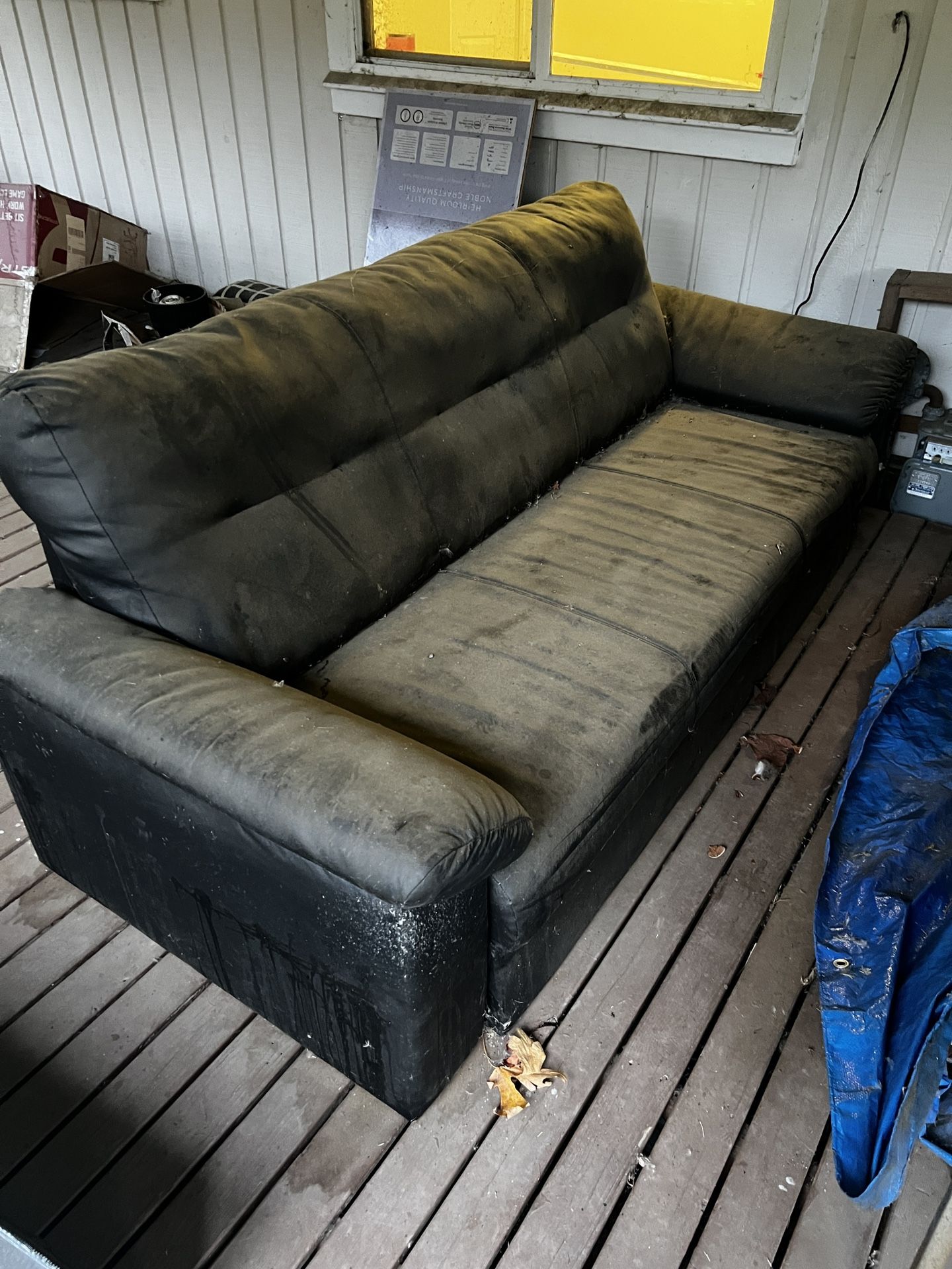 Free Sofa