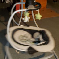 Graco Baby Swing