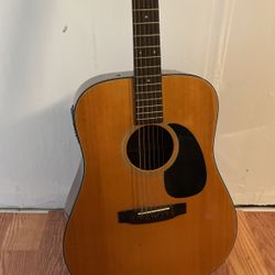 F-340 Acoustic Guitar
