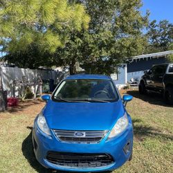 2012 Ford Fiesta 