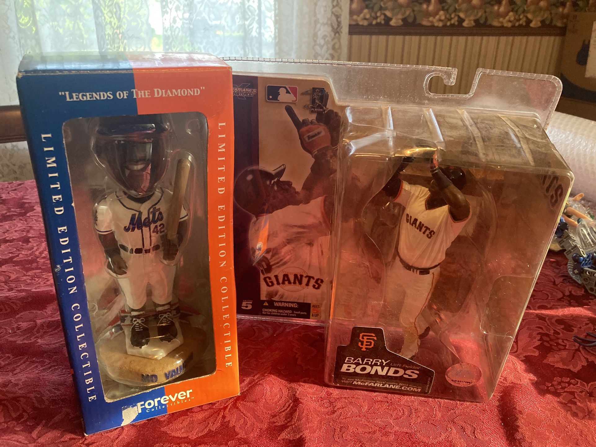 Mo Vaughn & Barry Bonds Sport Figures