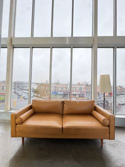 AllModern Midcentury Modern Minimalist Tan Leather Sofa Couch *Like New* (FREE Delivery)