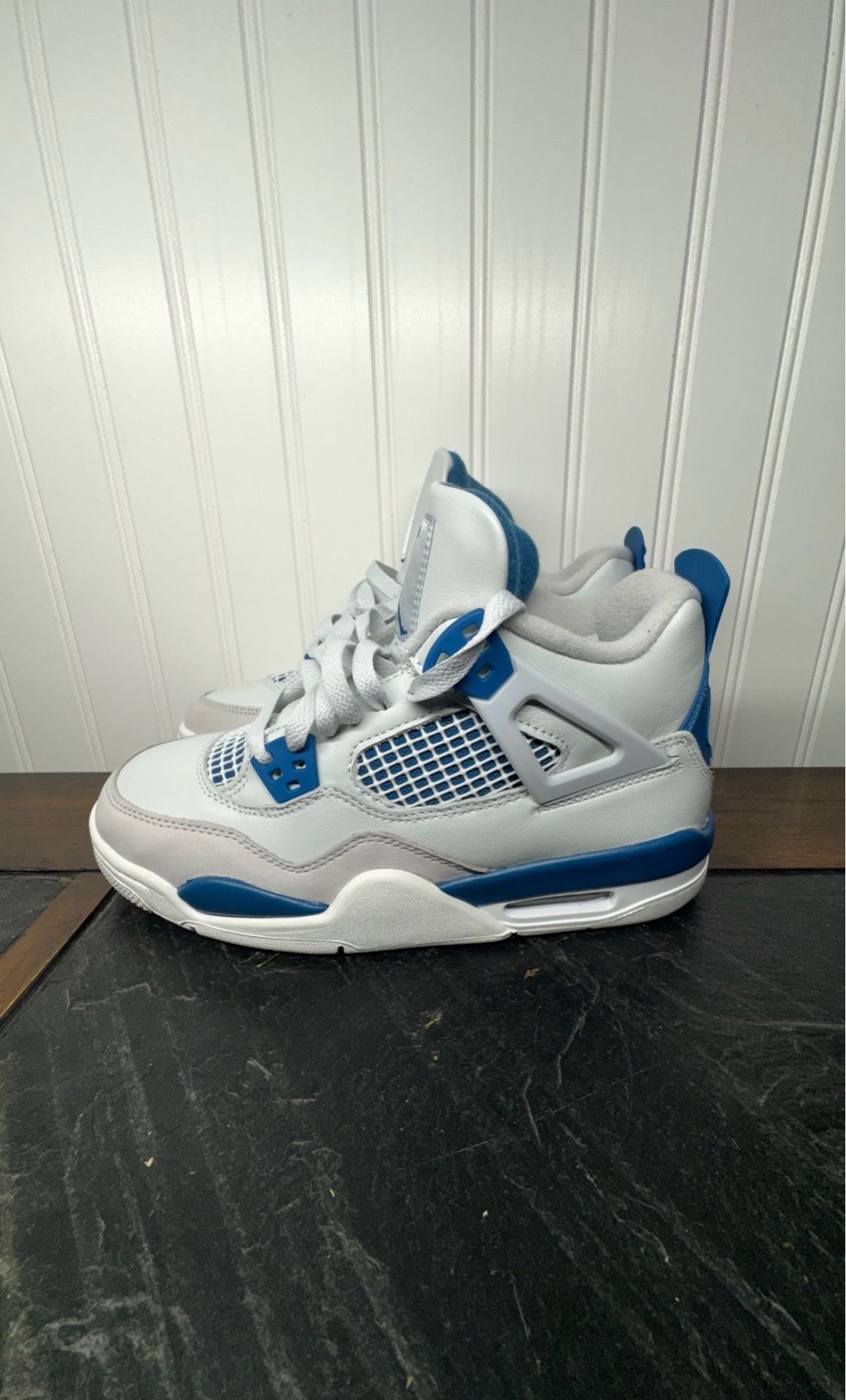 Air Jordan 4 Military Blue