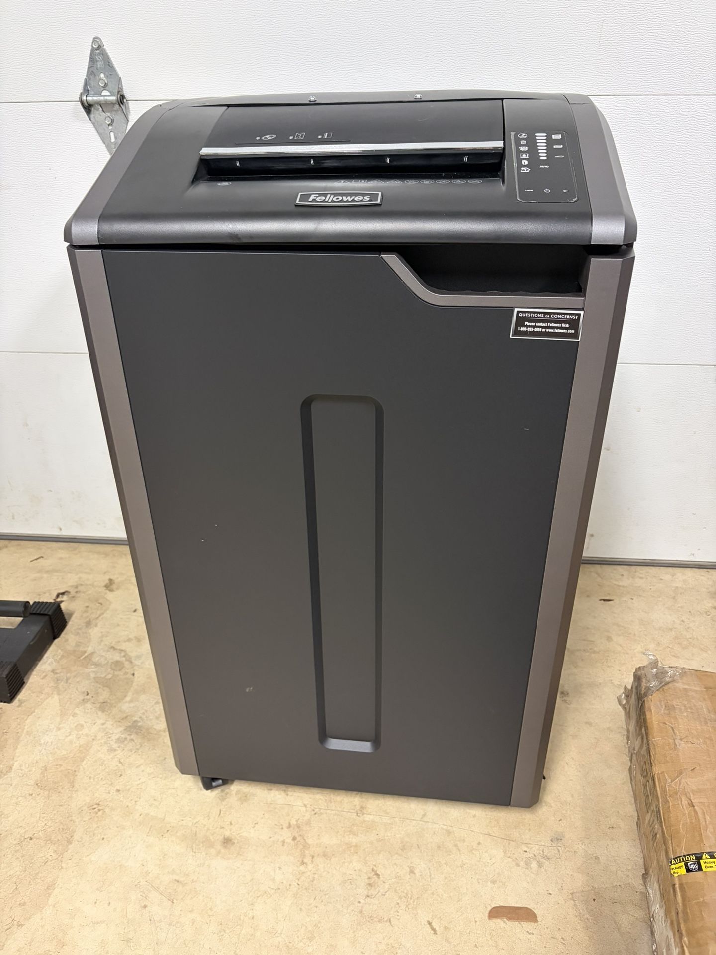 Fellowes 425 ci Shredder