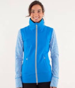 Lululemon Daily Yoga Jacket in Beaming Blue sz 2