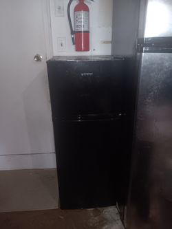 REFRIGERATOR..BRAND NEW