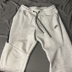 Nike Tech Sweats 