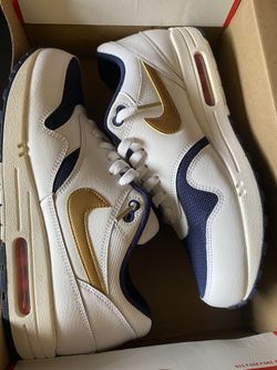 NIKE AIR MAX 1 ESSENTIAL 10.5
