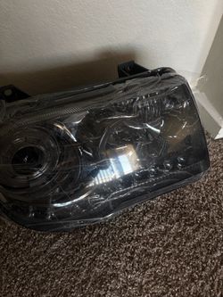 Brand New Chrysler 300C 05-10 LED Projector Halo headlights