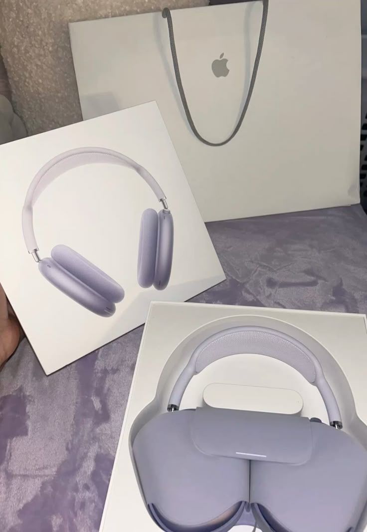 Apple AirPod’s Max Purple