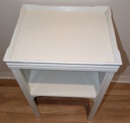 Raised Edge Wood Table Stand