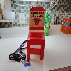 Chicago Bulls chair Planter With Bulls Landyard