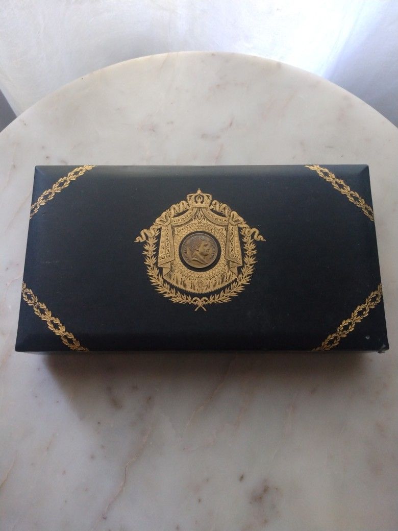 Vintage Swank Napoleon Empereur design by Philippe Sweden men's jewelry box case Black Gold Box