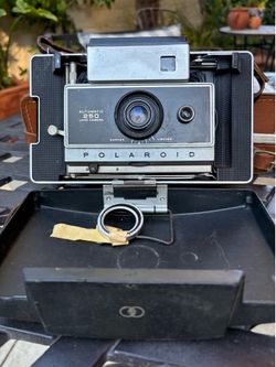 Polaroid Automatic 250 Land Camera