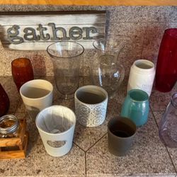 18 Vases and plant pots